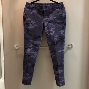 Gap purple camo print skinny jeans (size 4)